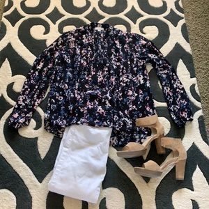 Allison Joy Surplice Top sz small